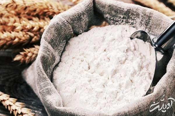 موی سبیل دختر